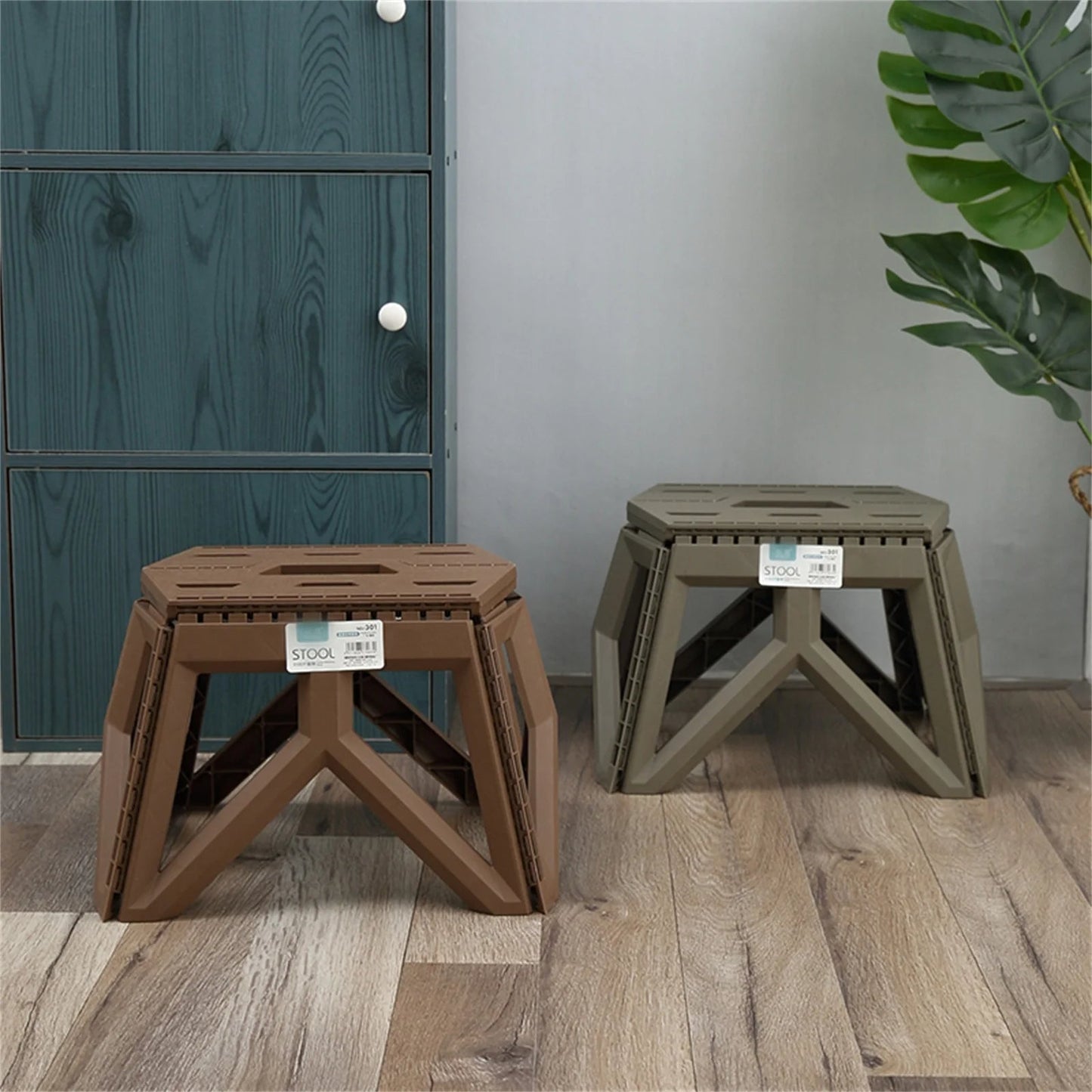 Compact Folding Outdoor Stool – High Load-Bearing Mini Chair for Camping, Beach, Hiking, Fishing, Lightweight Portable Seat Solution