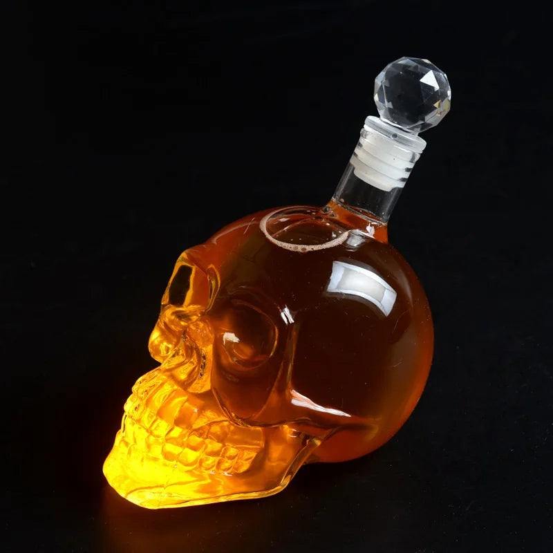 Crystal Skull Head Decanter – Gothic-Inspired Wine & Whiskey Glass Bottle for Spirits Display, Bar Décor, or Unique Gift Statement
