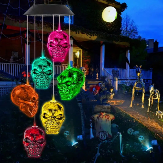 Halloween Skull Solar Wind Chime – Color-Changing Hanging Decoration with 6 LED Lights, Perfect for Bar, Patio, and Garden Decor