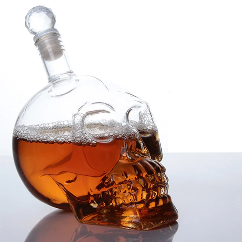 Crystal Skull Head Decanter – Gothic-Inspired Wine & Whiskey Glass Bottle for Spirits Display, Bar Décor, or Unique Gift Statement