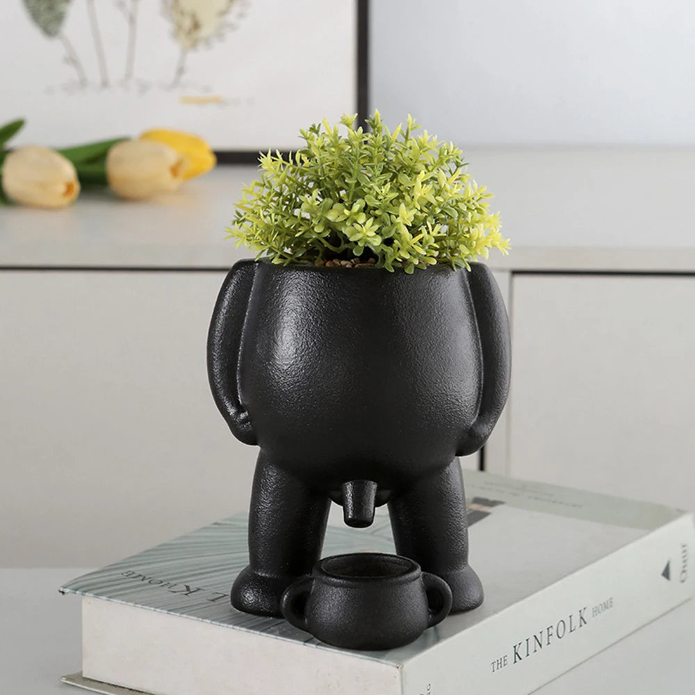 Funny Peeing Retro Resin Flower Pot – Creative Planter with Drainage Holes, Figurine Design for Succulents, Flowers, and Unique Home Décor