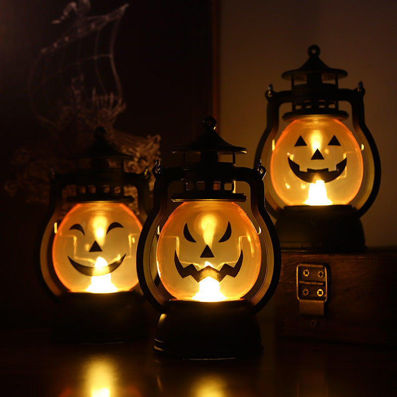 Halloween Pumpkin Lantern Lights – Handheld LED Kerosene-Style Lamps for Cosplay, Garden, Patio, Camping, and Home Halloween Decorations
