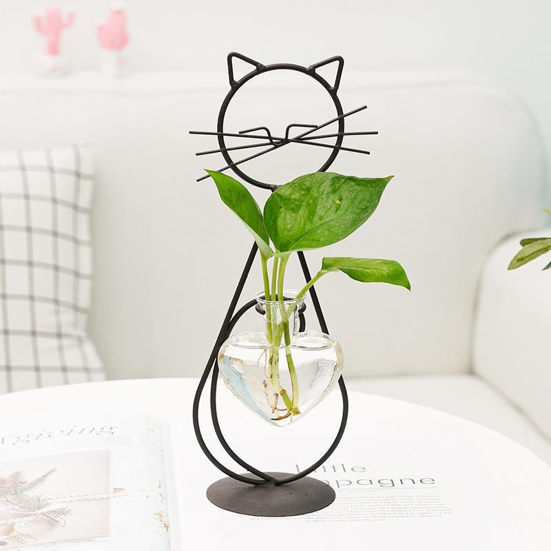 Heart-Shaped Cat Iron Flower Vase – Creative Hydroponic Glass Planter for Dining Table & Home Décor