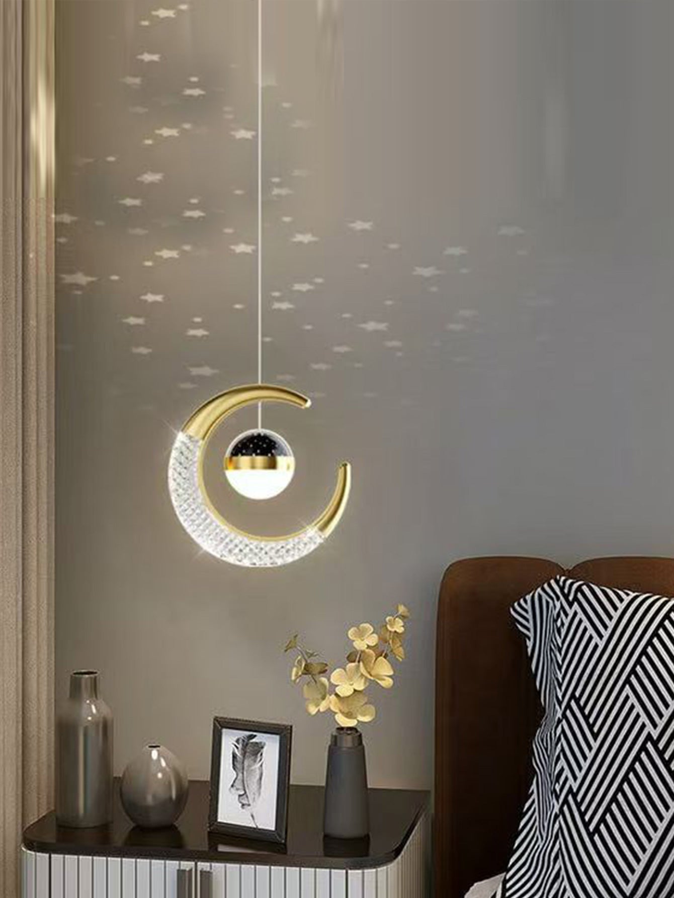 Modern Gold Moon Pendant Chandelier – Adjustable Acrylic Lampshade for Dining Room or Bedroom, High-Translucent Bedside Hanging Lamp with Elegant Luxury Design