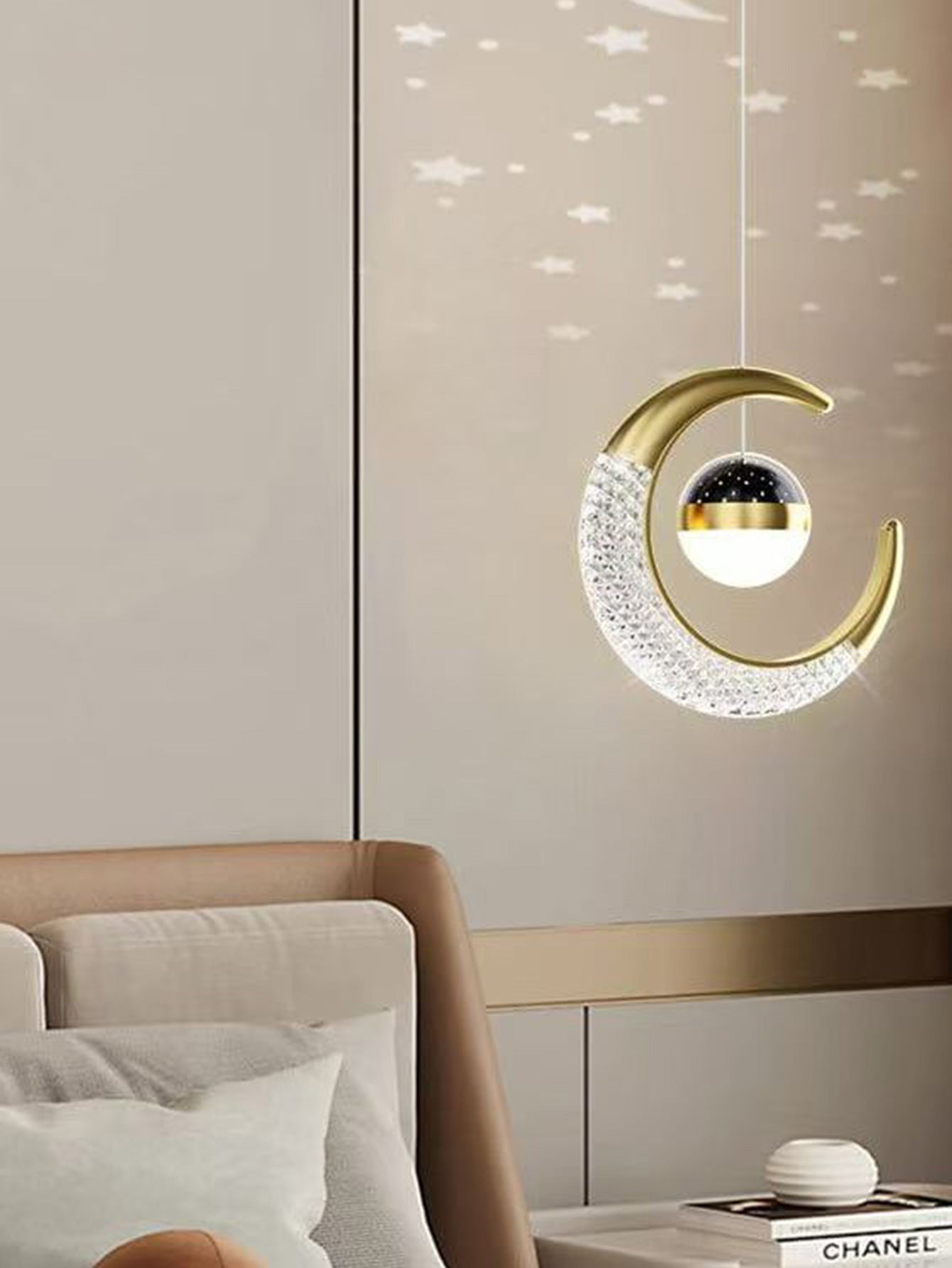Modern Gold Moon Pendant Chandelier – Adjustable Acrylic Lampshade for Dining Room or Bedroom, High-Translucent Bedside Hanging Lamp with Elegant Luxury Design