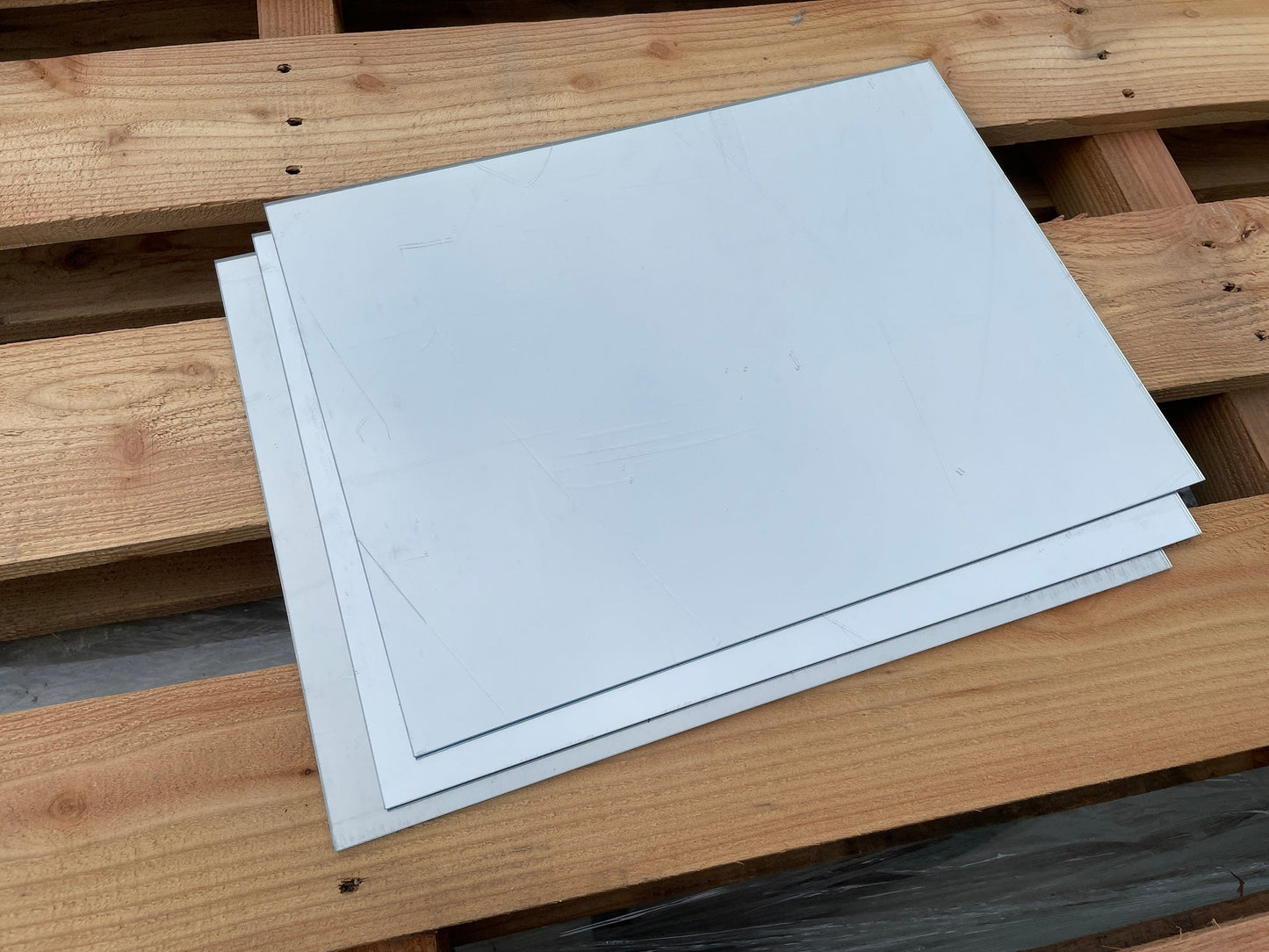 Silver Two-Way Mirror Panel – Double-Sided Acrylic PMMA Infinity Smart Surveillance Glass for Home and Commercial Use