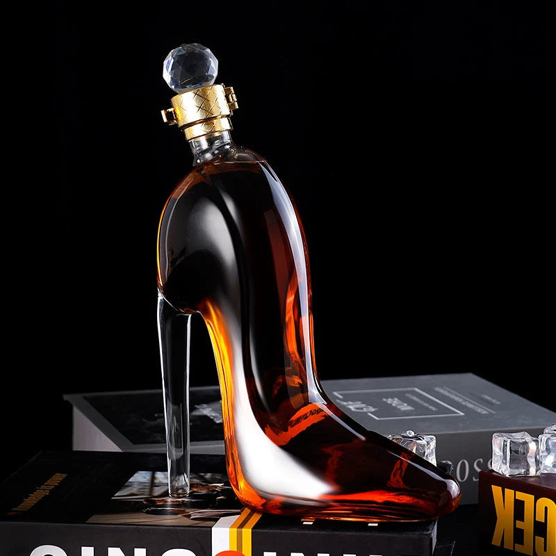 High-Heeled Red Wine Decanter – Stunning Glass Shoe Bottle with Sealed Lid for Whiskey, Wine, or Bar Display Elegance