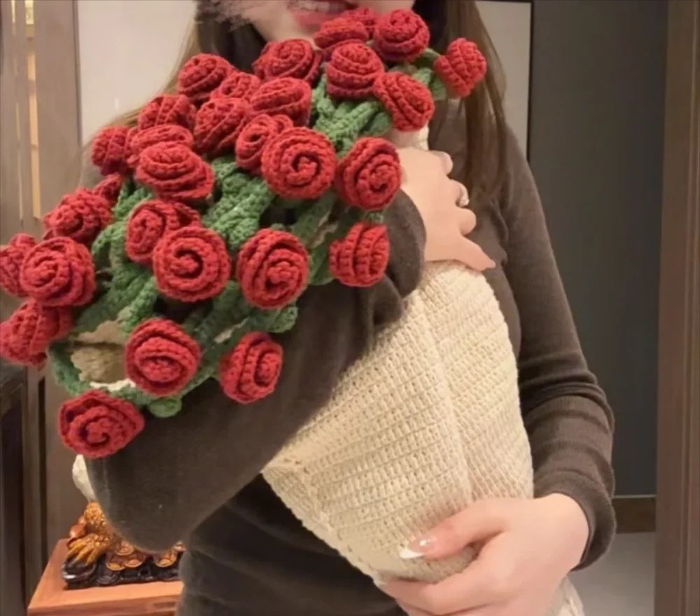 Romantic Crochet Rose Blanket Bouquet – Unique 60cm Handmade Floral Gift for Girlfriend, Anniversary, or Valentine’s Day Surprise