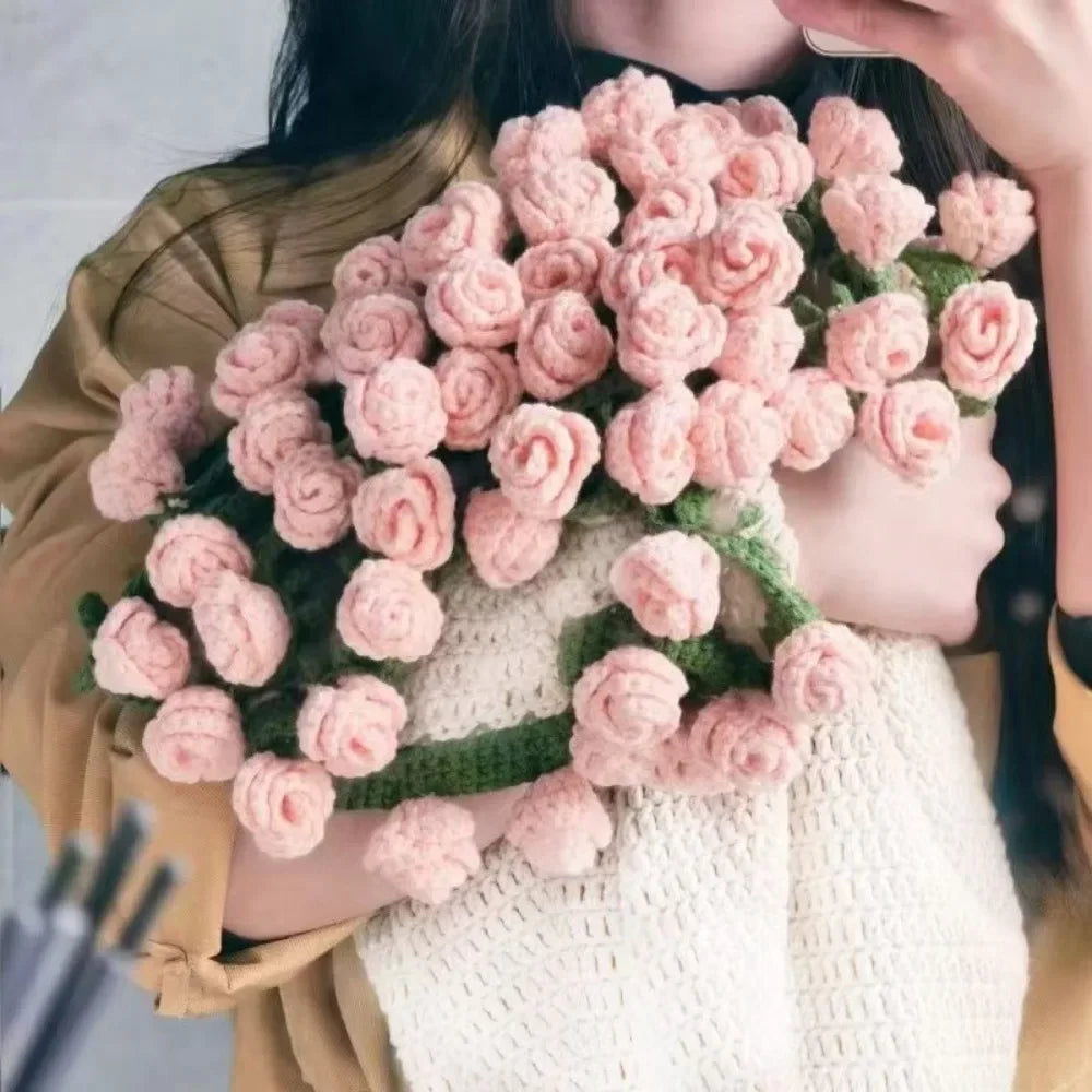 Romantic Crochet Rose Blanket Bouquet – Unique 60cm Handmade Floral Gift for Girlfriend, Anniversary, or Valentine’s Day Surprise