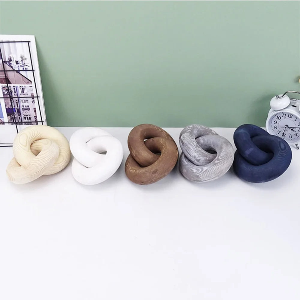 Wood Chain Farmhouse Décor – Natural Boho Knot Sculpture for Coffee Tables, Desks & Mantels – Stylish Rustic Home Ornament Accent