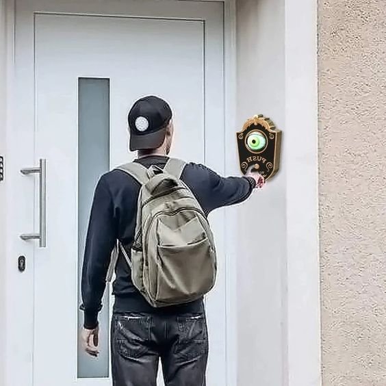 Animated Eyeball Doorbell with Spooky Sounds - Halloween Haunted House Decoration
