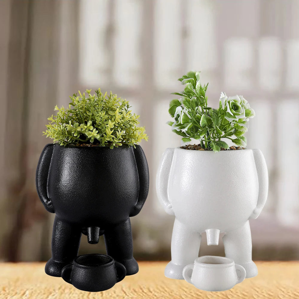 Funny Peeing Retro Resin Flower Pot – Creative Planter with Drainage Holes, Figurine Design for Succulents, Flowers, and Unique Home Décor